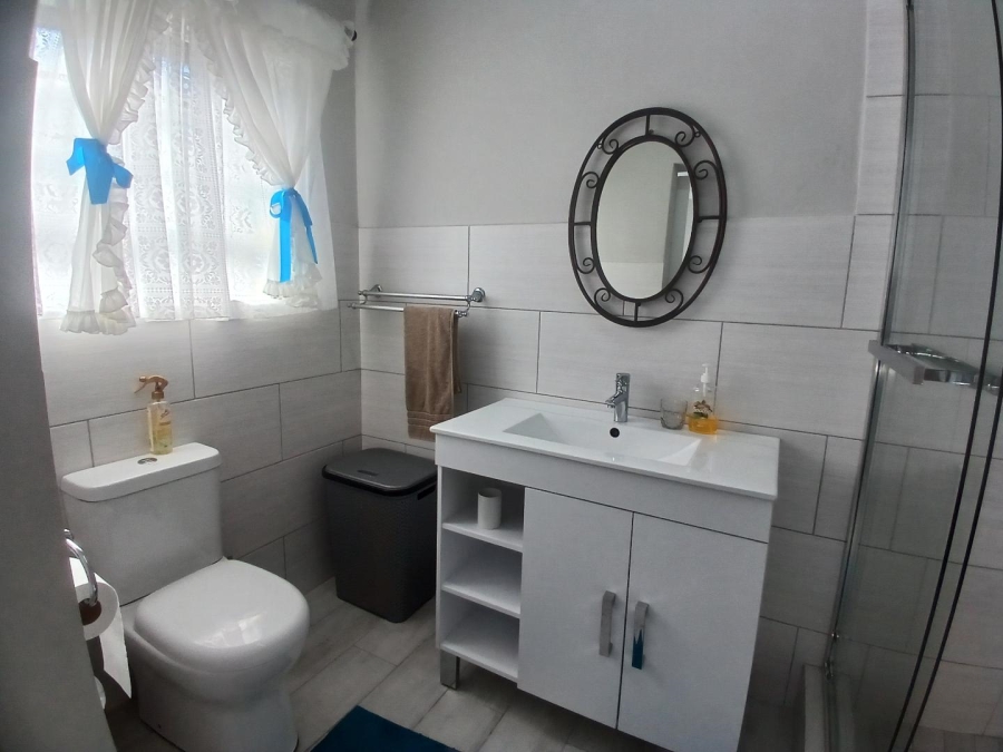 2 Bedroom Property for Sale in Dana Bay Western Cape